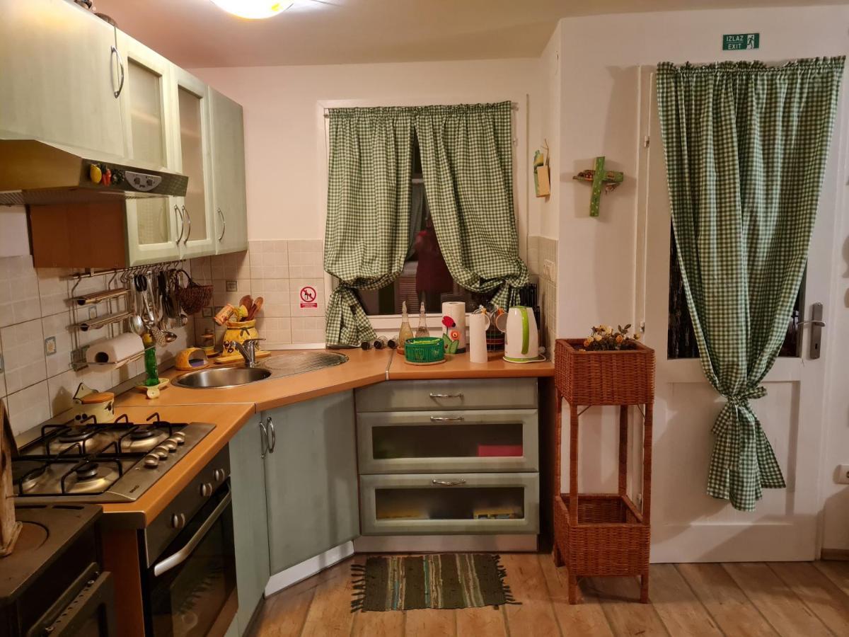Charismatic Garden Cottage With Sea View Локва Рогозница Екстериор снимка