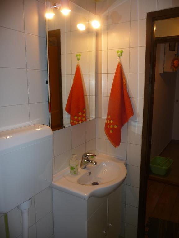 Charismatic Garden Cottage With Sea View Локва Рогозница Екстериор снимка